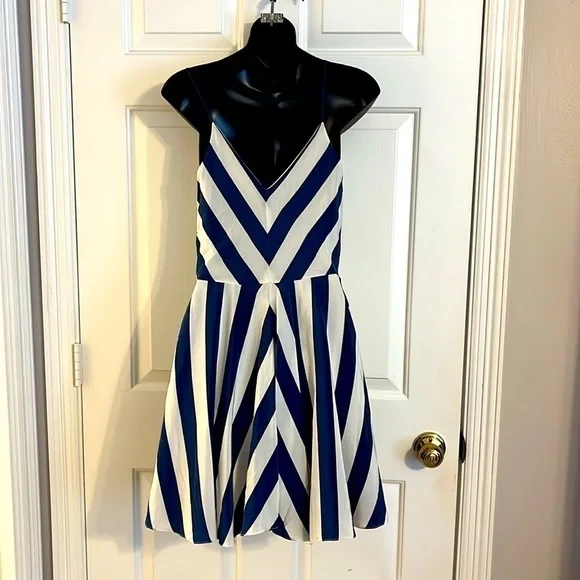 Amanda Uprichard Big Blue Stripe Silk Haley Dress Size Small - Picture 2 of 6